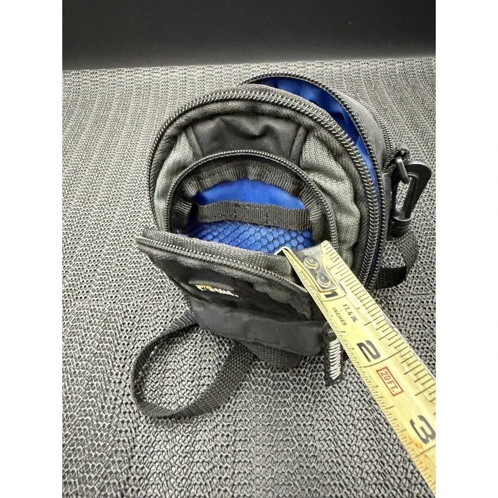 Case Logic Compact Camera Case With Crossbody Strap